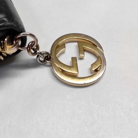 ❤️Gucci USED Sima Emboseed Black Zippy *PRE-LOVED - Picture 5 of 9